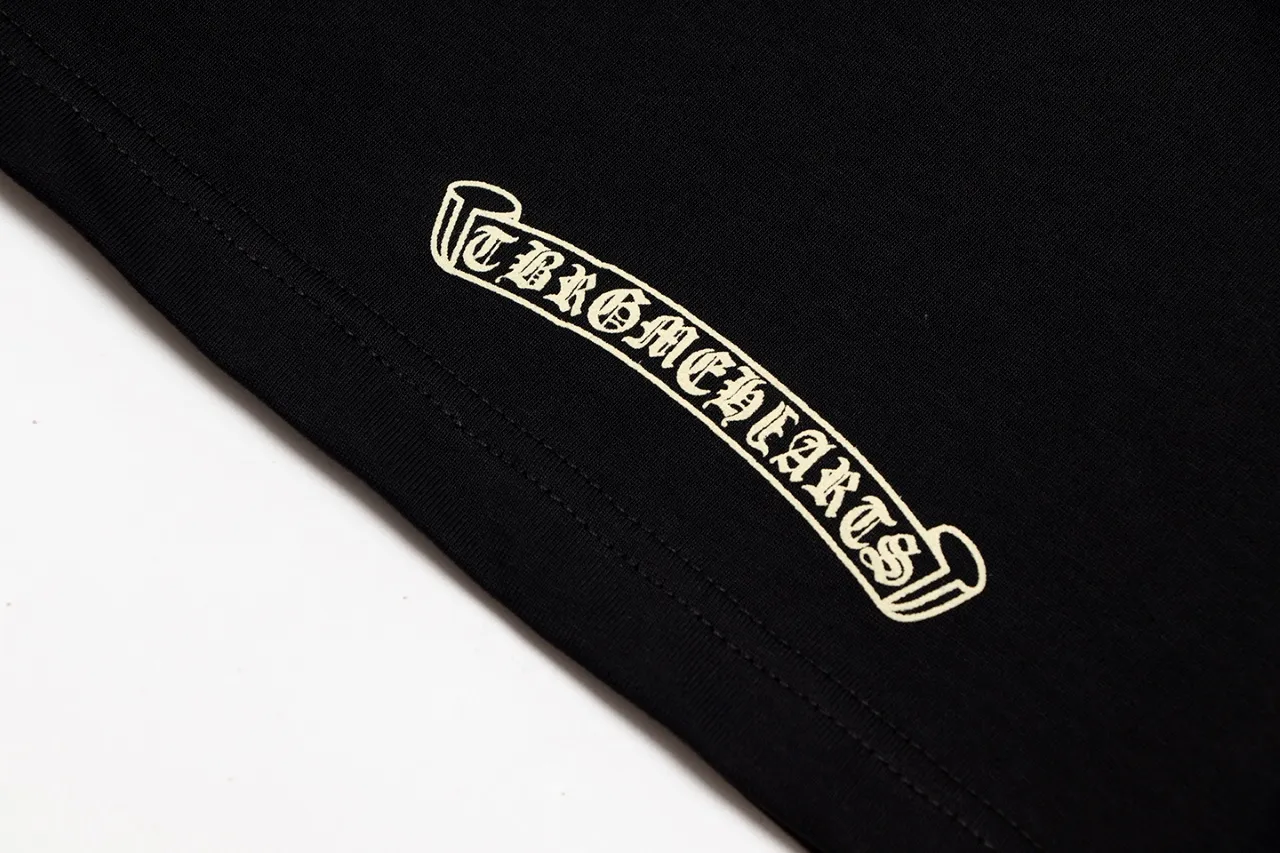 P150 Chrome Hearts Chrome Hearts Sanskrit Horseshoe Camouflage Print Short Sleeve Size: SMLXL Color: Black White